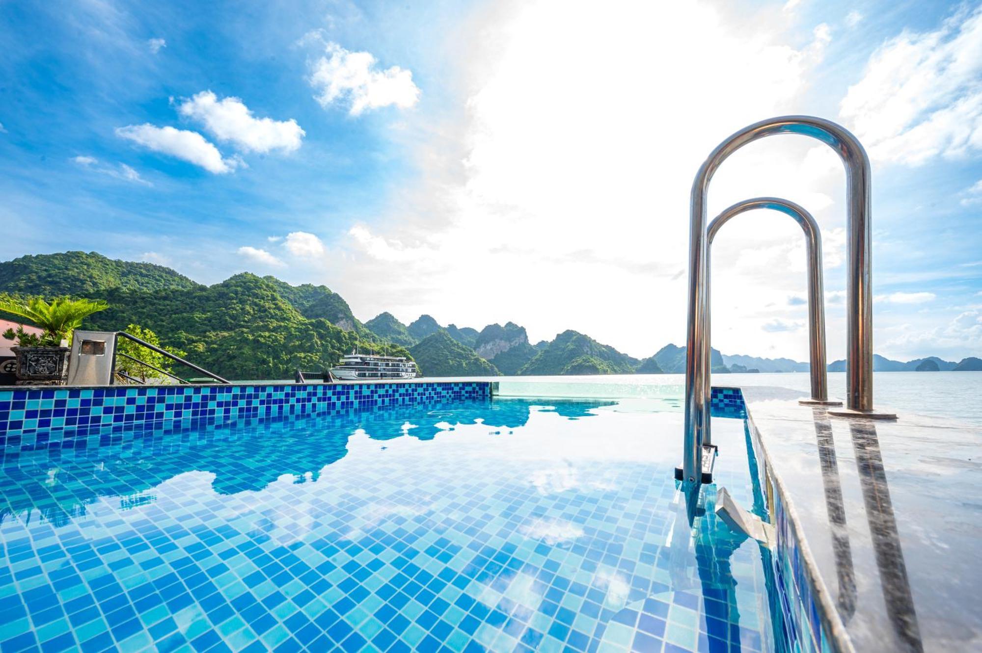 Hotel Velar Of The Sea Hạ Long Exterior foto
