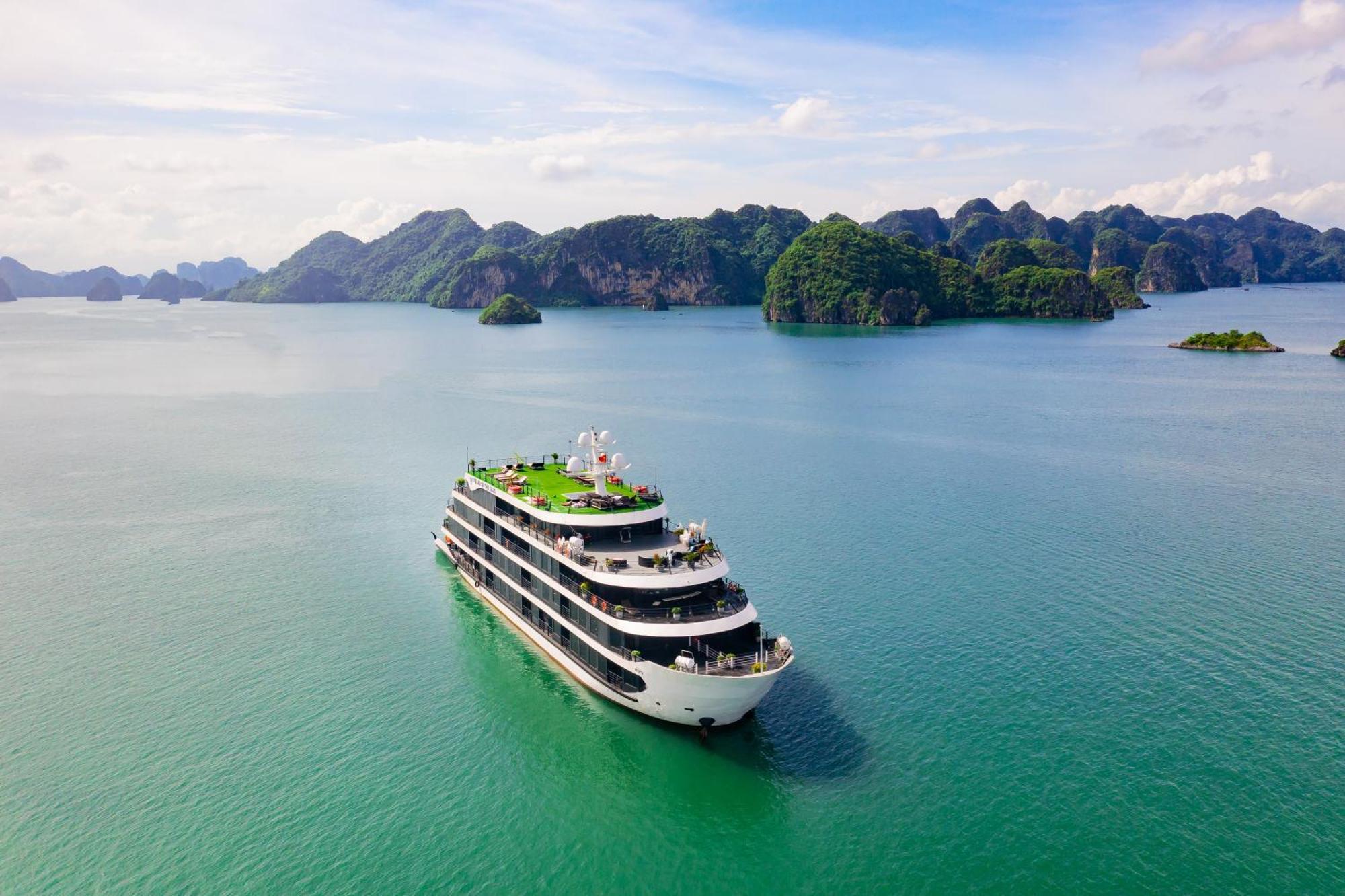 Hotel Velar Of The Sea Hạ Long Exterior foto