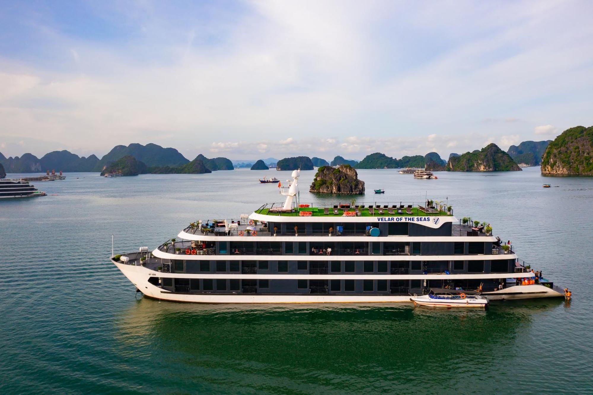 Hotel Velar Of The Sea Hạ Long Exterior foto